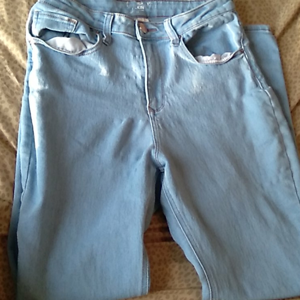 Jeans - Picture 3 of 3